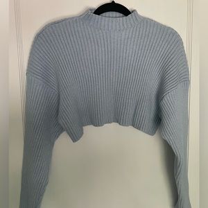 Never worn Zara blue cropped sweater (very cropped)  (size S)